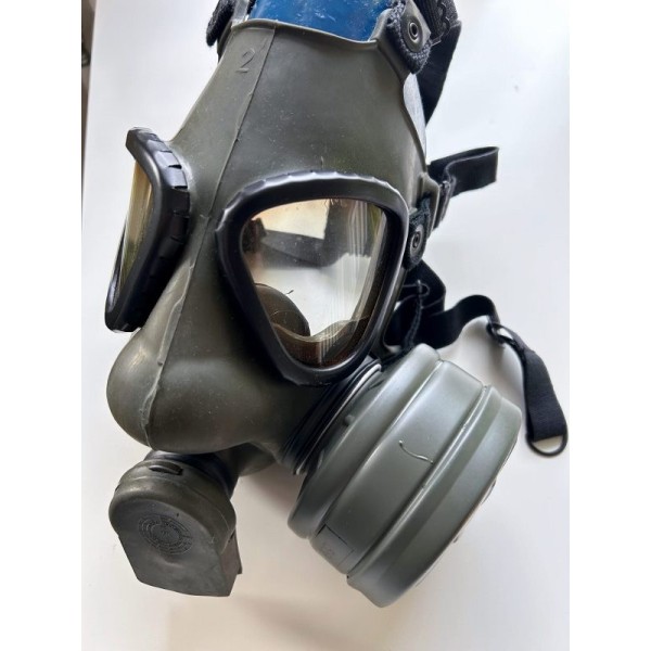 Skyddsmask M/51 med väska Stl 2